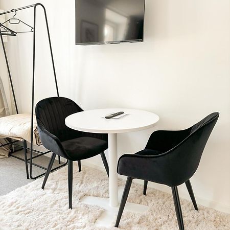 Studio Romantique - N6 Alencon Bagian luar foto